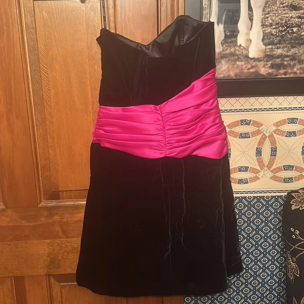 NWT Betsey Johnson cocktail Dress - Size 8 - Picture 4 of 4